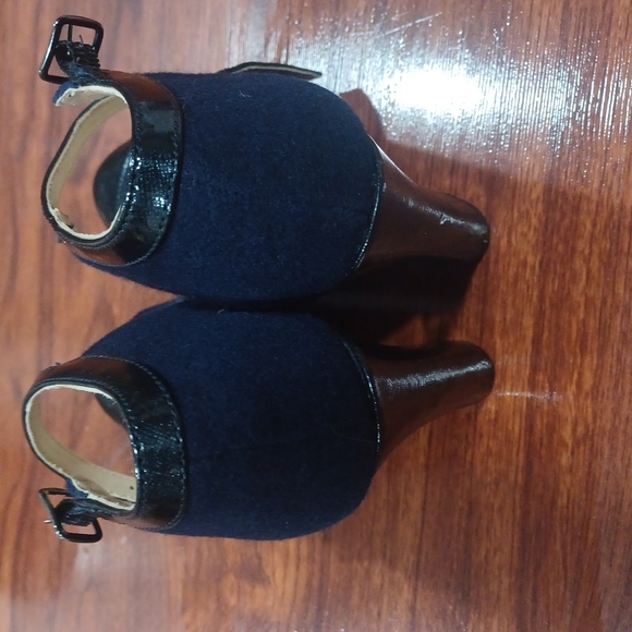 NINE WEST SIZE 8M - Picture 4 of 7